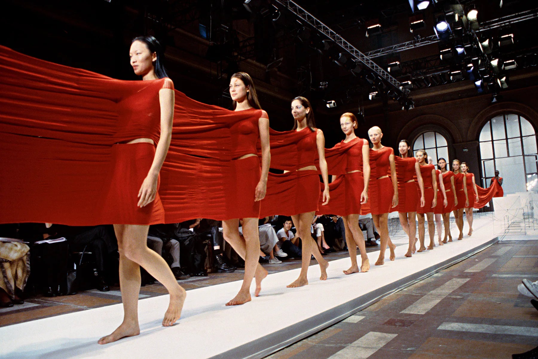 Issey Miyake Runway (SS 1999)