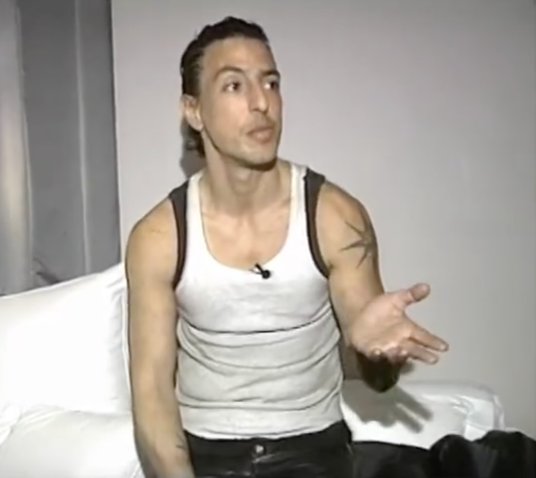 Rick Owens Interview on Videofashion by André Leon Talley (1997)